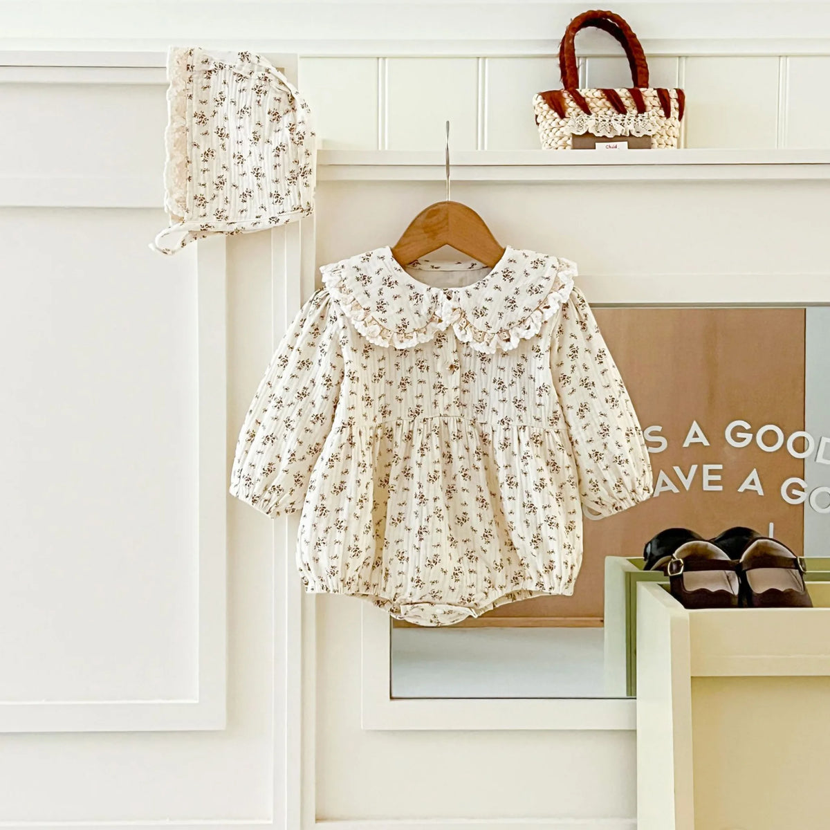 2 Pc Baby Girl Floral Print Lace Collar Bubble Bodysuit with Bonnet