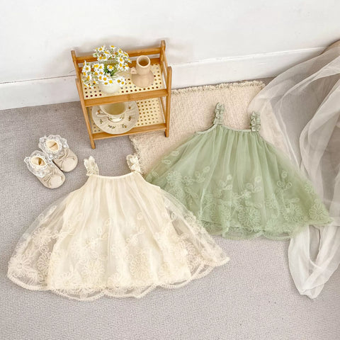 Girls Flowered Embroidered Textured Dress