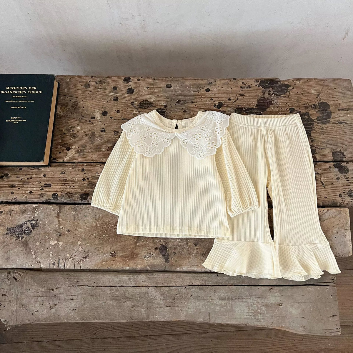 2 Pc Girls Baby Girl Ribbed Lace Collar Set