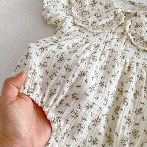 2 pc Baby Girl Floral Print Bodysuit w/ Bonnet Hat