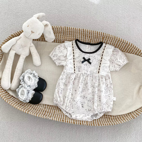 Baby Girl Chic Contrast Leaf Motif Bodysuit