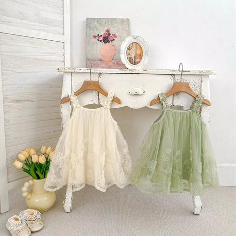 Girls Flowered Embroidered Textured Dress