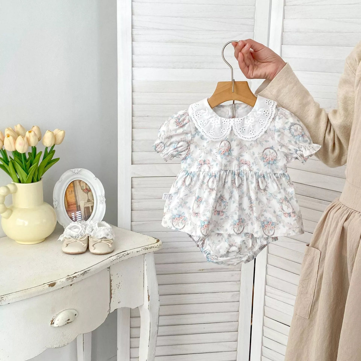 2 Pc Baby Girls Vintage Rabbit Print Shirt & Bloomer Set