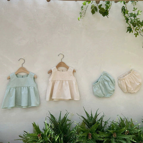 2 Pc Baby Girl Gingham Peplum Top & Bloomer